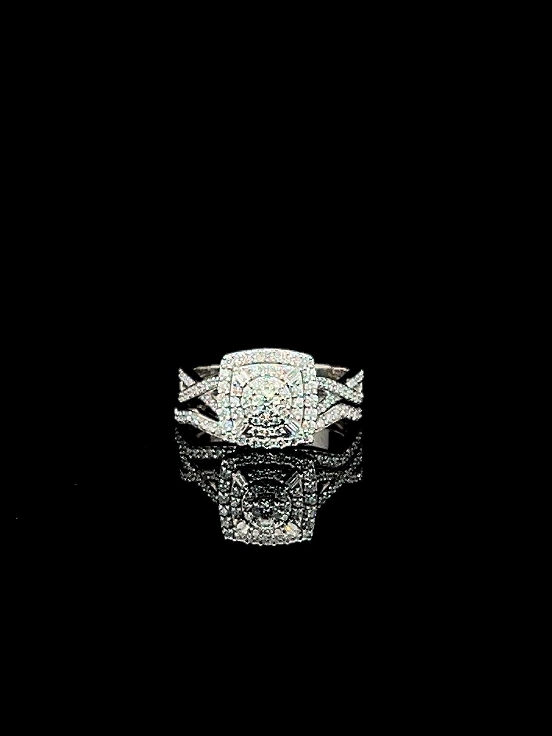 04_10 Diamond Ring
