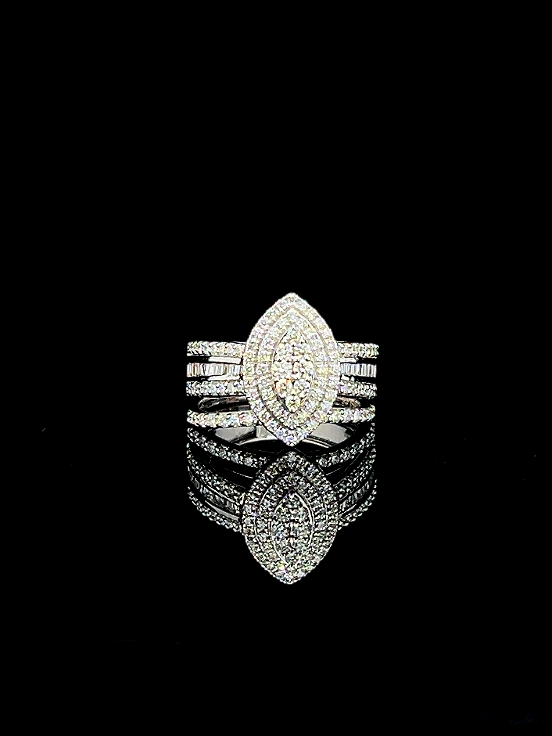 09_01 Diamond Ring