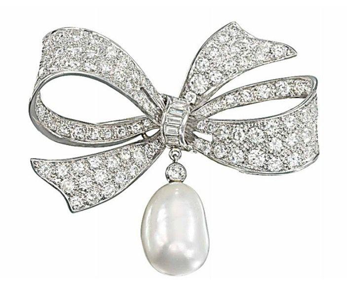 Silver ribbon pearl drop brooch