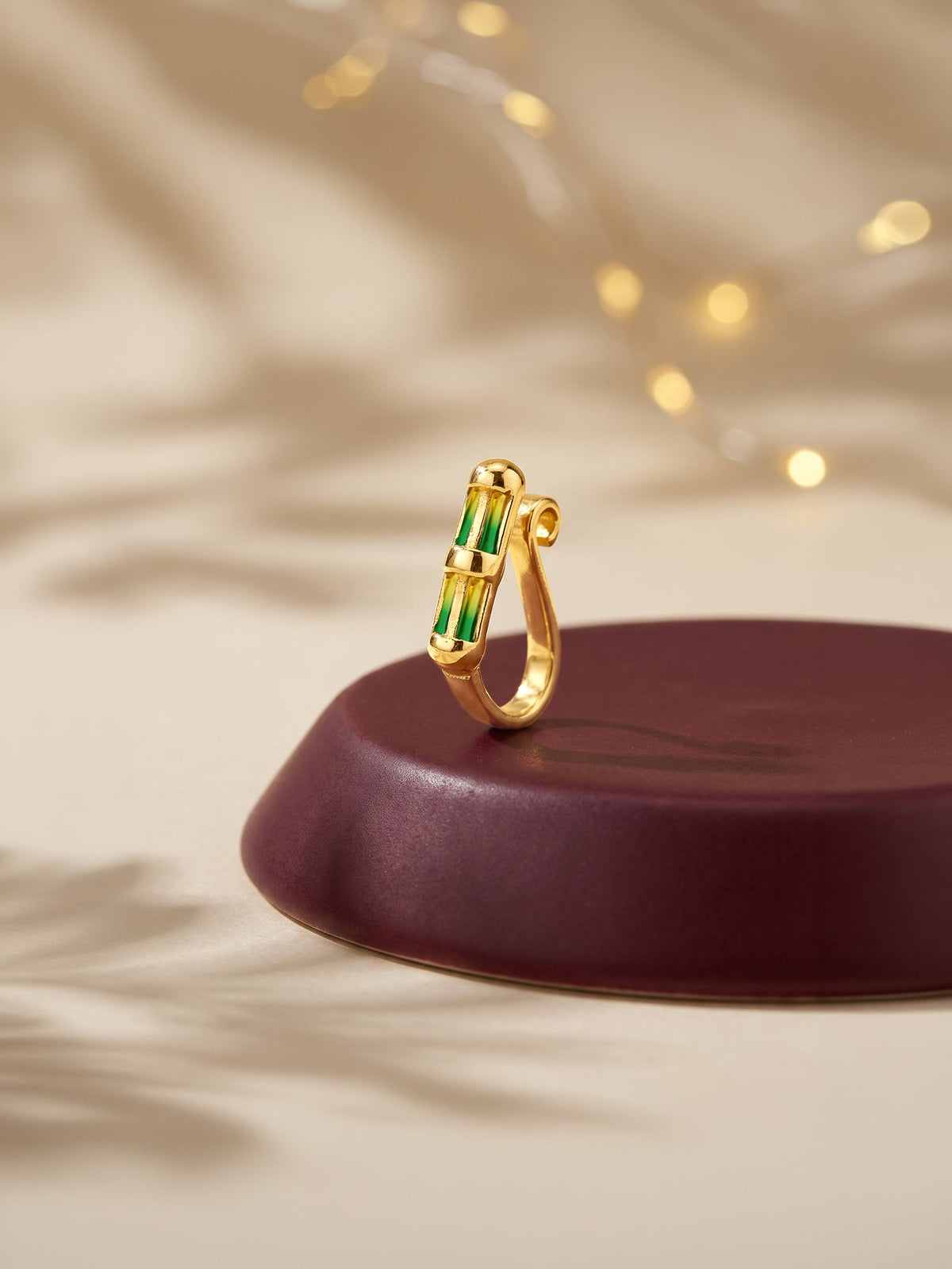 Verdant Baguette Nose Pin