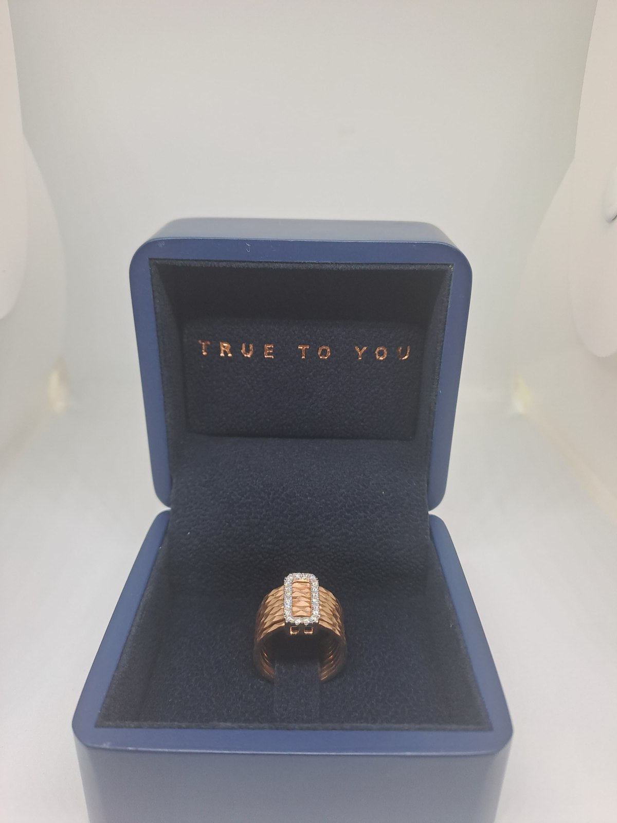 Catalogue Ring Design 084