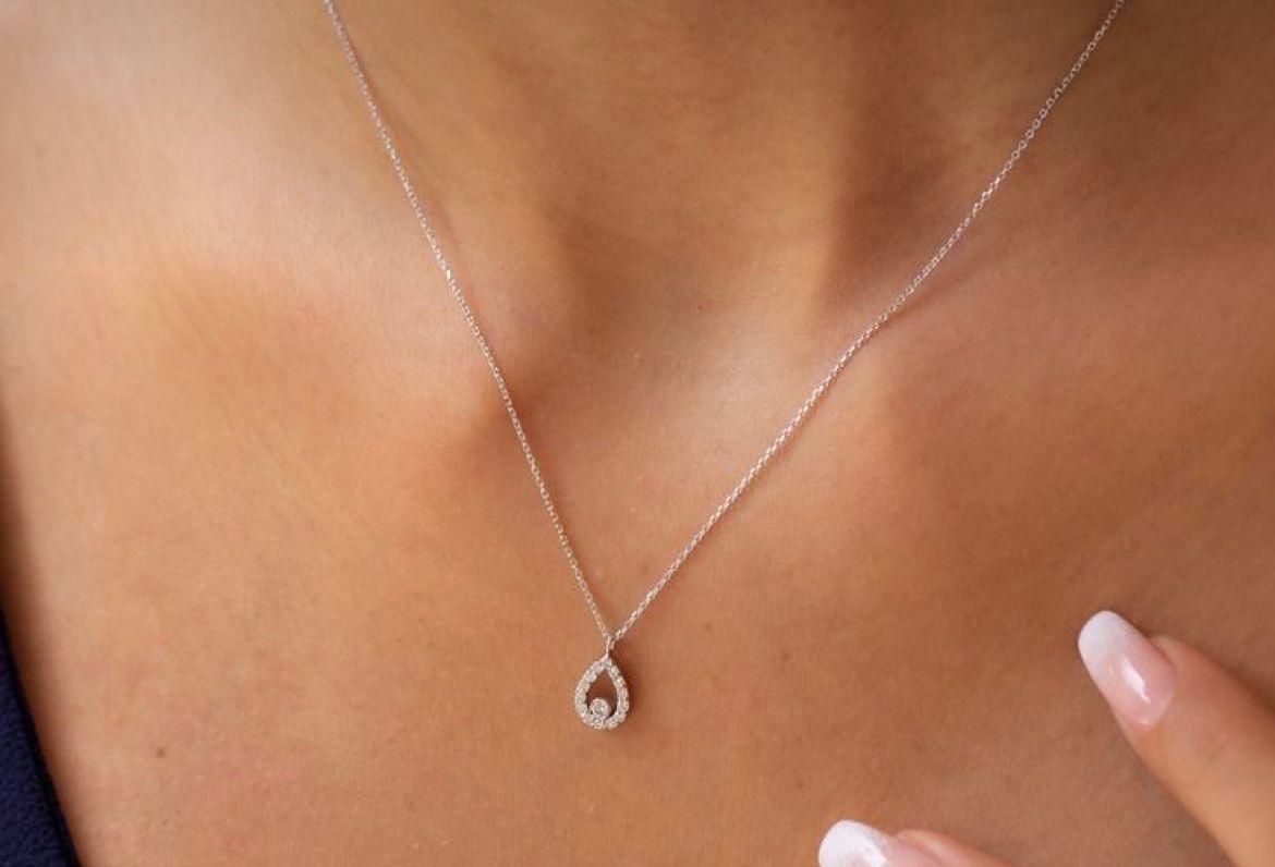 Solitaire Whisper Necklace