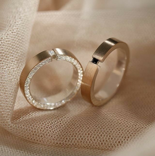 Sculpted Wedding Band Duo