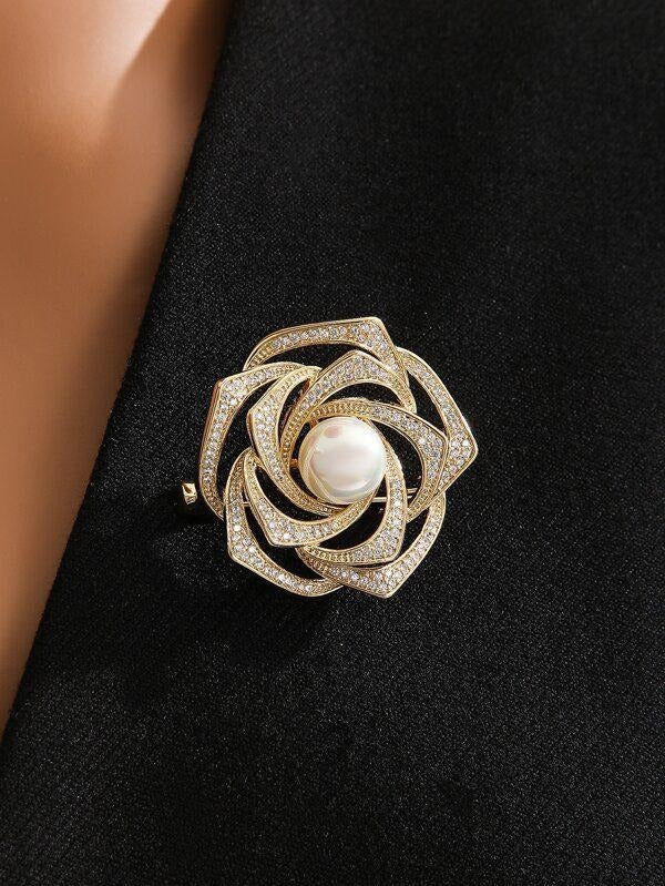 Sculpted Golden Rose Brooch