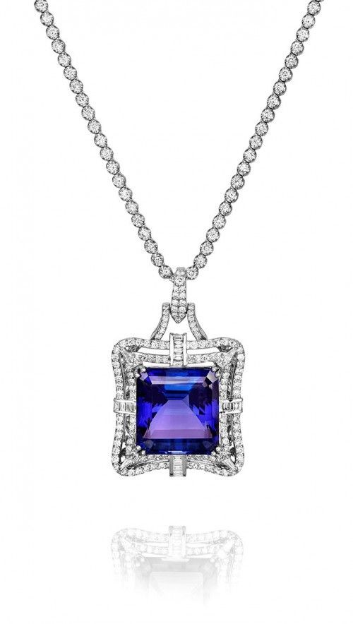 a square blue-toned center on a fine chain