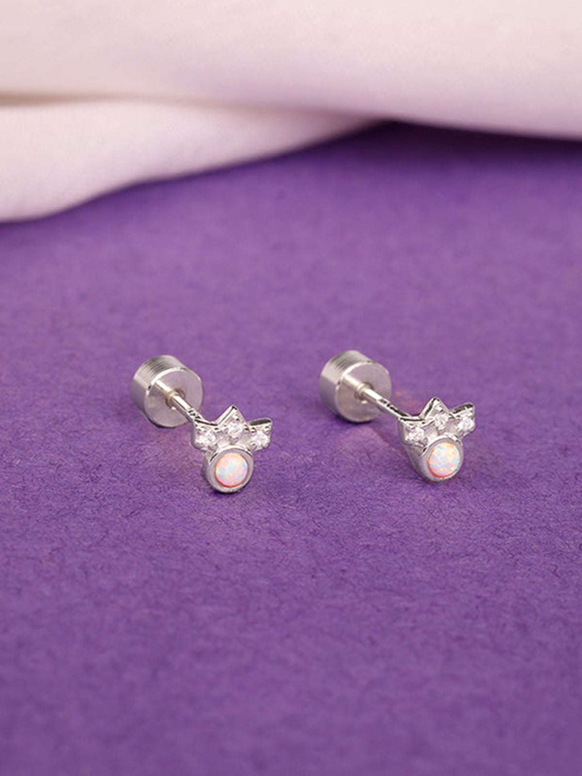 Opaline Crown Nose Pin