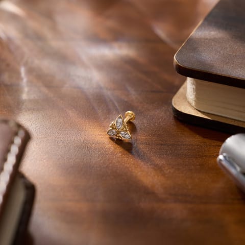 Laurel Trio Nose Pin