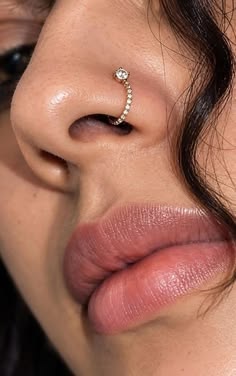 Dewtrail Curve Nose Pin