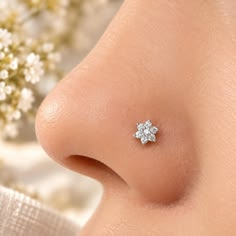 Snowflower Nose Pin