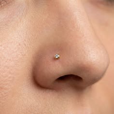 Blush Solitaire Nose Pin