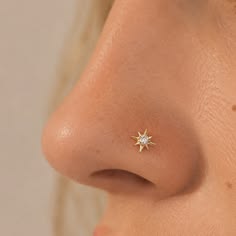 Guiding Star Nose Pin