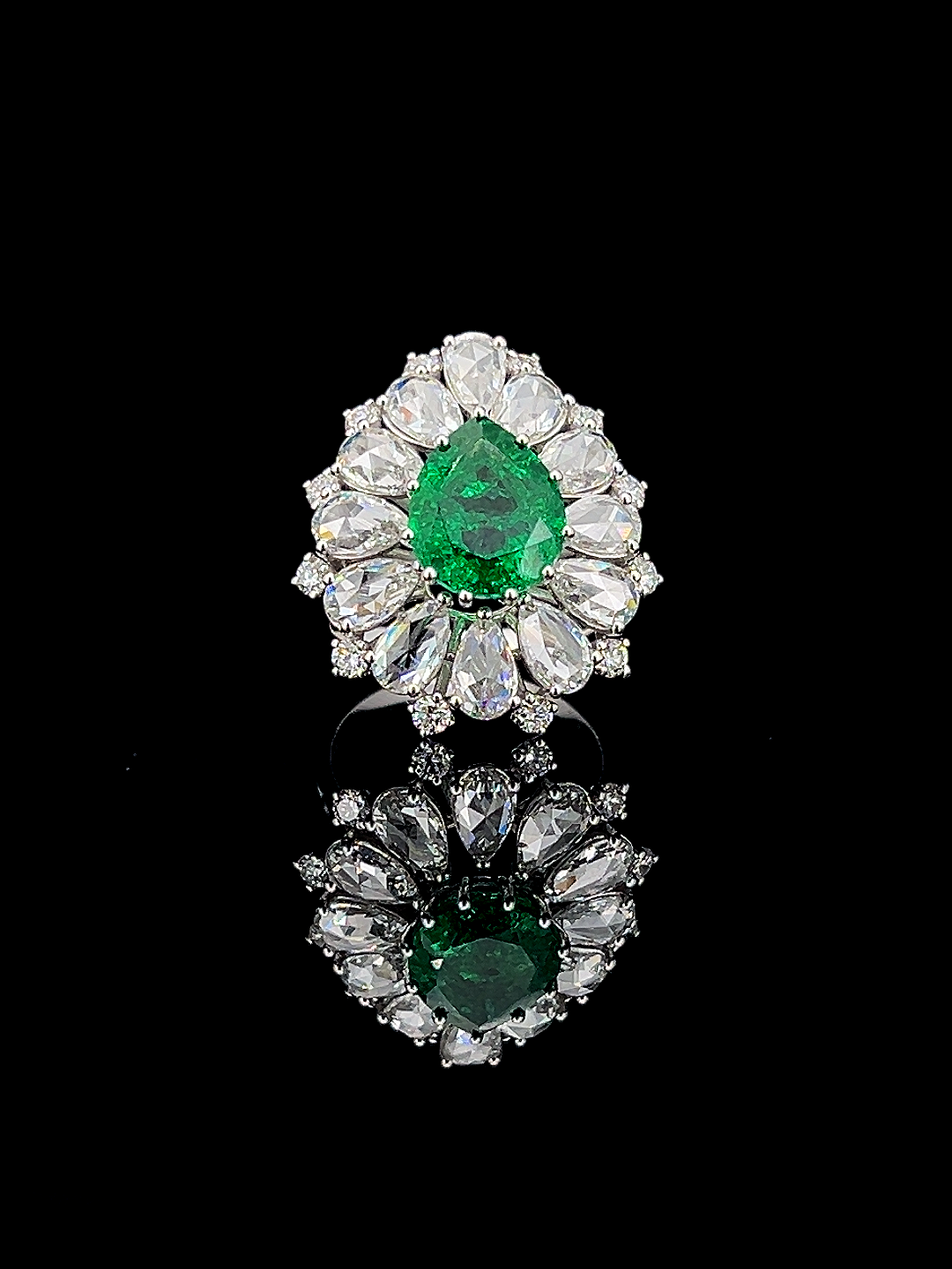 r01 Diamond Ring